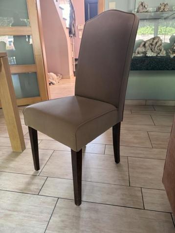 Zware stevige eetkamer stoelen beschikbaar voor biedingen