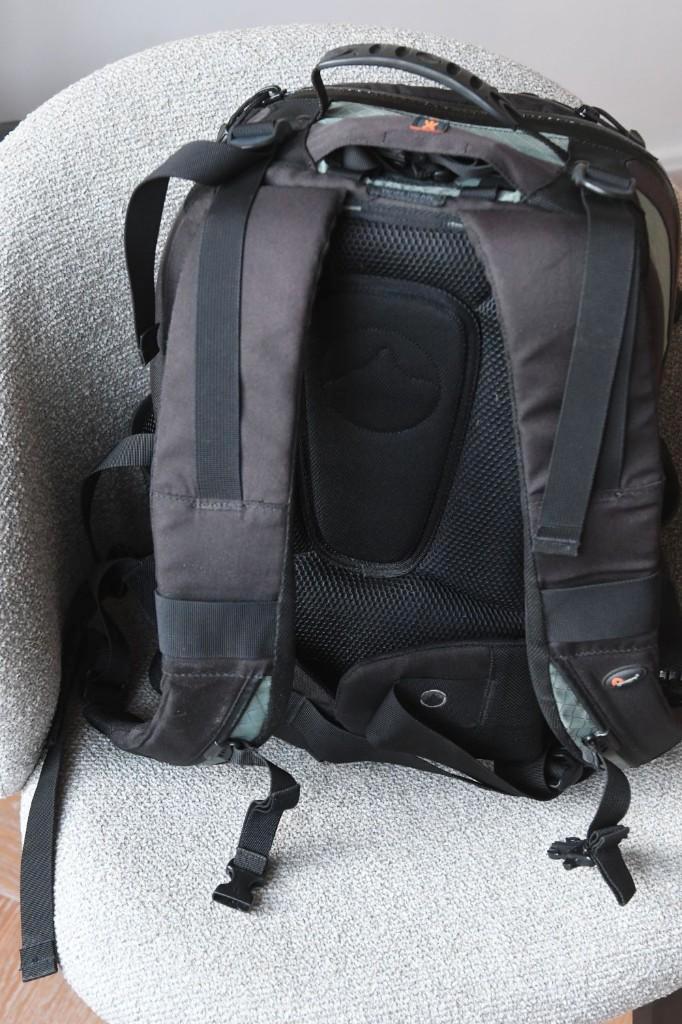 Fototas Lowepro Vertex 100, Audio, Tv en Foto, Foto | Cameratassen, Gebruikt, Rugtas, Lowepro, Ophalen