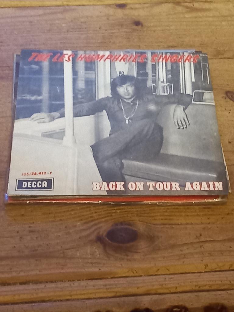 6 Single's van Les Humphries Singers, Ophalen of Verzenden, Gebruikt