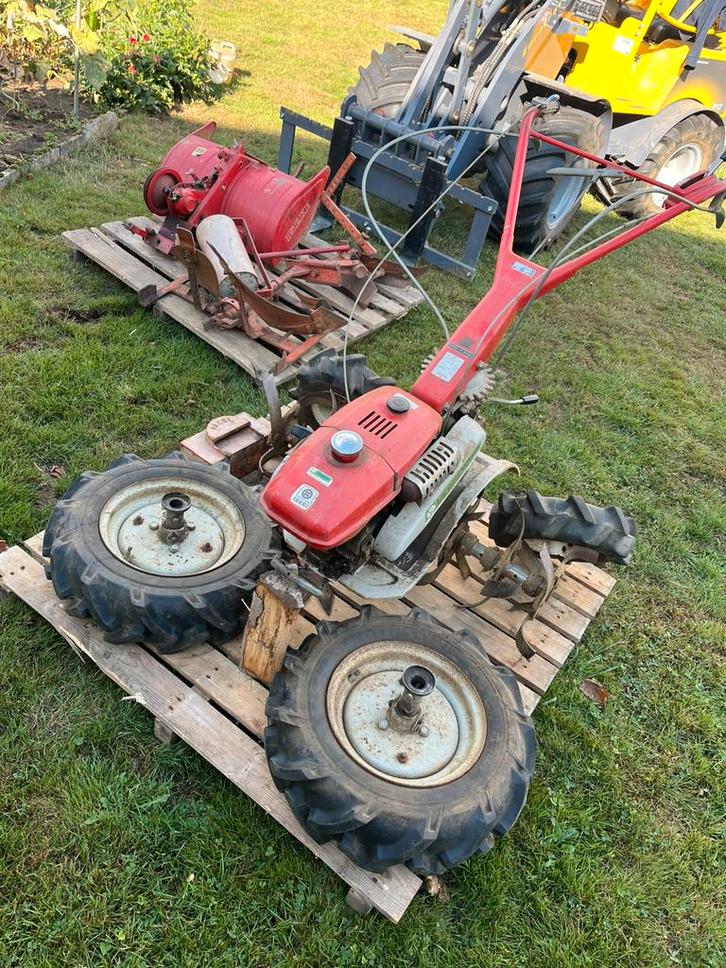 Iseki motoculteur met verschillende toebehoren, Zakelijke goederen, Landbouw | Werktuigen, Ophalen of Verzenden