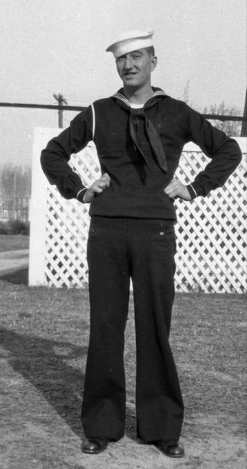 U.S WO2 Navy Sailor uniform beschikbaar voor biedingen