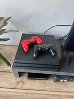 PS4 pro (1TB) + 2 controllers, Games en Spelcomputers, Spelcomputers | Sony PlayStation 4, Ophalen, Met 2 controllers, Zo goed als nieuw