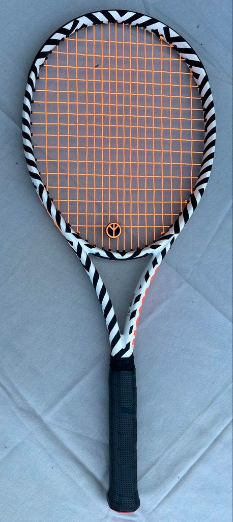 Tennisracket Wilson burn special edition, Sports & Fitness, Tennis, Comme neuf, Raquette, Wilson, L2, Enlèvement ou Envoi