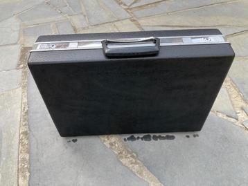 Samsonite  aktentas vintage beschikbaar voor biedingen