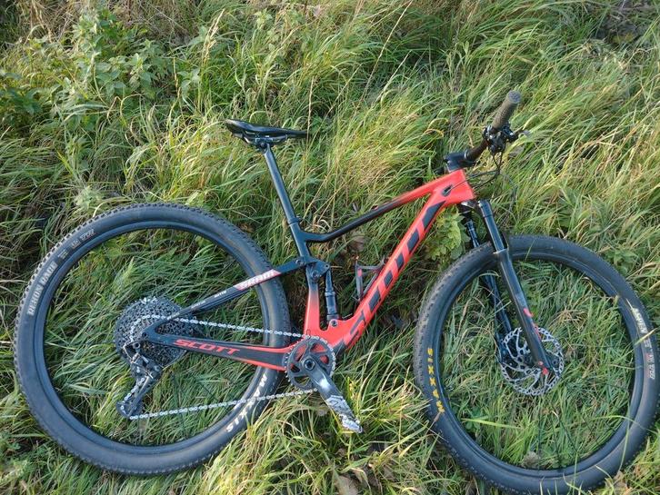 Scott Spark RC Team small, Fietsen en Brommers, Fietsen | Mountainbikes en ATB, Gebruikt, Ophalen