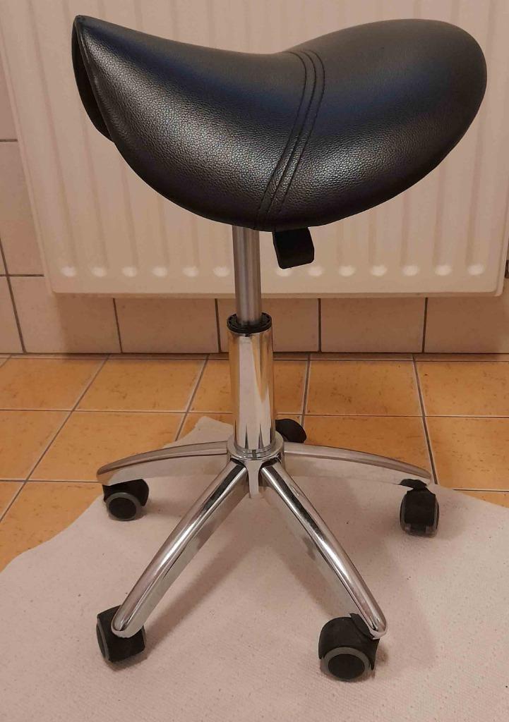 behandelstoel in hoogte verstelbaar, Handtassen en Accessoires, Overige Accessoires, Zo goed als nieuw, Ophalen of Verzenden