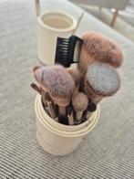 Luvia Cosmetics - Set met make-upborstels, Handtassen en Accessoires, Uiterlijk | Cosmetica en Make-up, Ophalen, Zo goed als nieuw