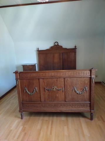 Bed + nachtkastje beschikbaar voor biedingen