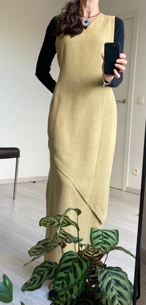 Designjurk Stills - lichte olijfkleur, Kleding | Dames, Jurken, Zo goed als nieuw, Maat 38/40 (M), Overige kleuren, Onder de knie