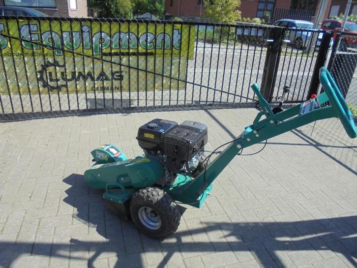 Demo Stronkenfrees  met benzine motor 15 pk, Hobby en Vrije tijd, Overige Hobby en Vrije tijd, Zo goed als nieuw, Ophalen