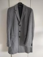 Hugo Boss Coat Mid Grey, Kleding | Heren, Kostuums en vesten, Ophalen of Verzenden, Zo goed als nieuw, Maat 52/54 (L)