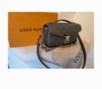 Louis Vuitton Pochette Metis east west Gun Metal empreinte, Enlèvement ou Envoi, Neuf, Gris, Sac à bandoulière