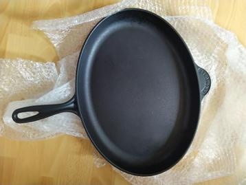 Le Creuset, gietijzer, ovalen pan beschikbaar voor biedingen