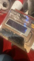 D’un chargeur de batterie solaire pour voiture, Autos : Divers, Autoradios, Enlèvement, Neuf