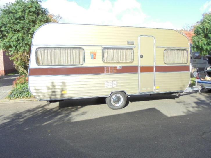 oldtimer avento 480 in zeer originele staat-frigo,verw,wc--, Caravans en Kamperen, Caravans, Bedrijf, tot en met 5, 750 - 1000 kg
