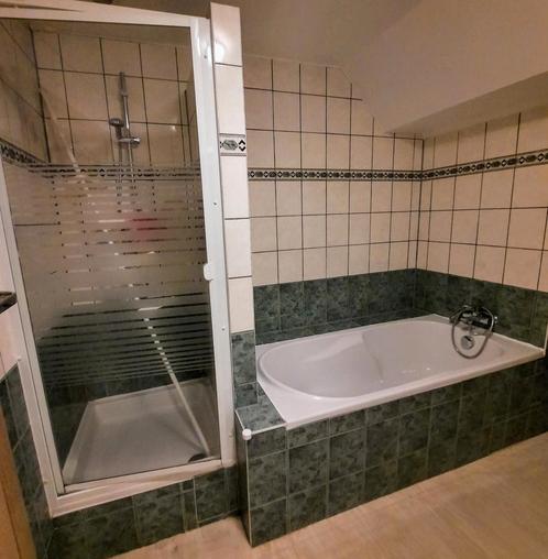 bad + douche + kranen, Huis en Inrichting, Badkamer | Badkamermeubels, Gebruikt, Ophalen