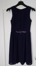 Donkerblauw kleedje met mooi detail maat 34 Marie Blanc, Marie Blanc, Meisje, Ophalen of Verzenden, Zo goed als nieuw