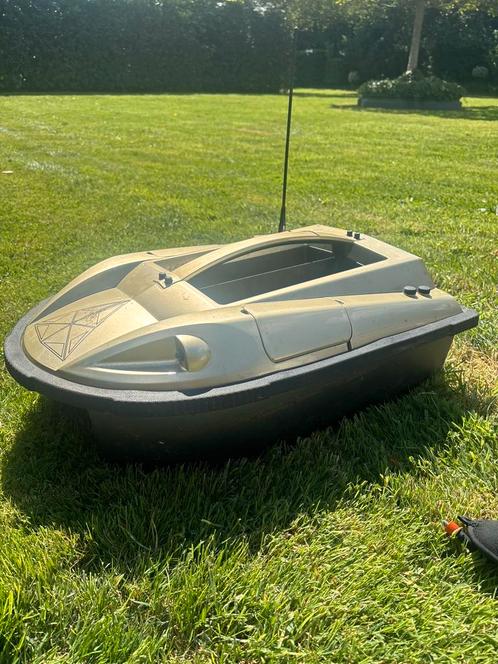 Prisma 3 voerboot in topstaat, Watersport en Boten, Hengelsport | Karpervissen, Zo goed als nieuw, Ophalen