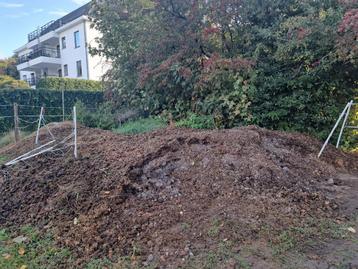 Gratis paardenmest beschikbaar voor biedingen
