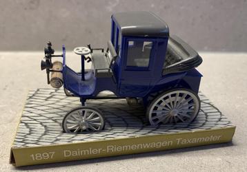 miniatuur Daimler Mercedes Riemenwagen model anno 1897