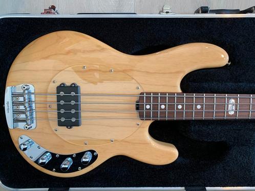 Music Man Musicman StingRay Custom BRF (Ball Family Reserve), Muziek en Instrumenten, Snaarinstrumenten | Gitaren | Bas, Zo goed als nieuw