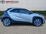 Toyota Aygo X PULSE+TECHPACK+cam+apple carpl, 72 pk, Beige, Handgeschakeld, 5 deurs