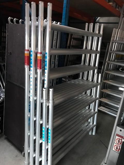 Nieuwe Euroscaffold steiger 8m WerkHoogte €2699 ex BTW, Doe-het-zelf en Bouw, Steigers, Nieuw, Rolsteiger of Kamersteiger, 5 meter of hoger