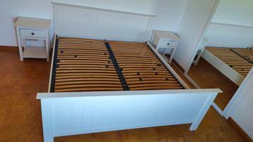 Cadre de lit + lattoflex + 2 tables de chevet, Enlèvement, Utilisé