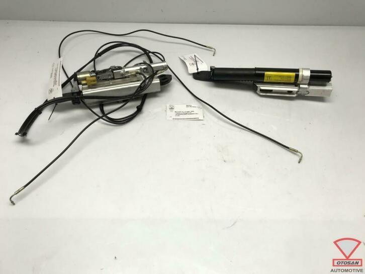 mercedes sl 55 amg 2004 cabrio rol beugels set a2308600235 a, Auto-onderdelen, Carrosserie, Mercedes-Benz, Links, Gebruikt