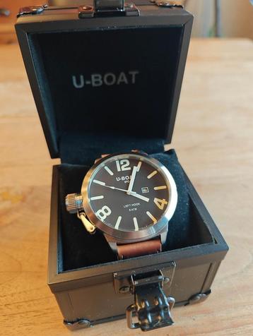 Montre suisse originale U-BOAT B53-08 disponible aux enchères