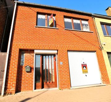 Maison bel-étage avec garage et jardin beschikbaar voor biedingen