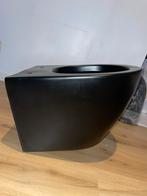 Hangtoilet zwart (Lavinno) met klep, Doe-het-zelf en Bouw, Ophalen of Verzenden, Nieuw
