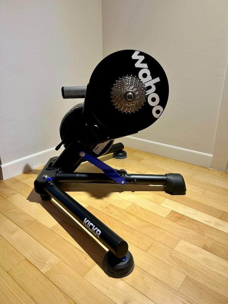 Wahoo Kickr V5 met Shimano 11V-cassette, Sport en Fitness, Wielrennen, Zo goed als nieuw, Overige typen, Ophalen