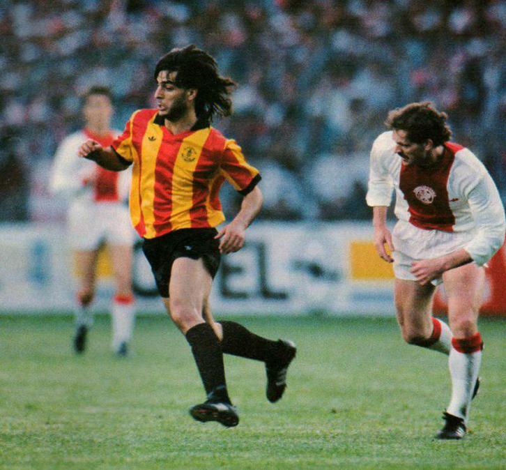 GEZOCHT - europese TeVe Blad, Verzamelen, Sportartikelen en Voetbal, Shirt, Ophalen of Verzenden