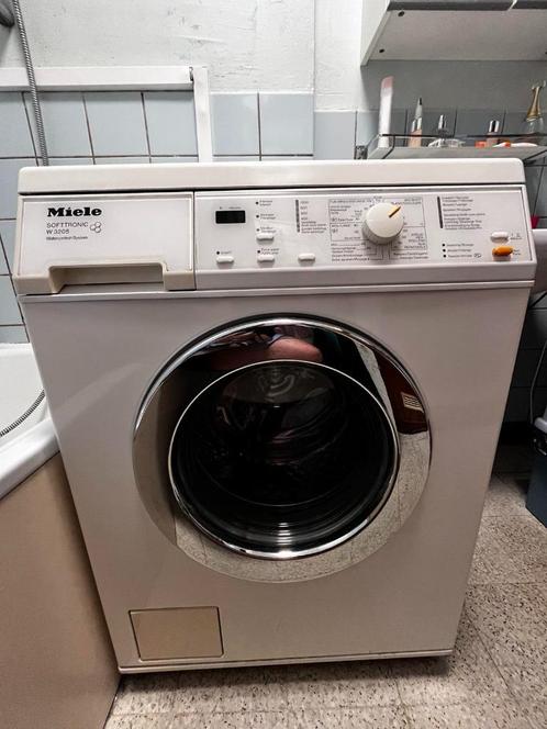 Machine à laver Miele Softtronic W3205 6kg 1300t, Electroménager, Lave-linge, Comme neuf, Chargeur frontal, 6 à 8 kg, 85 à 90 cm