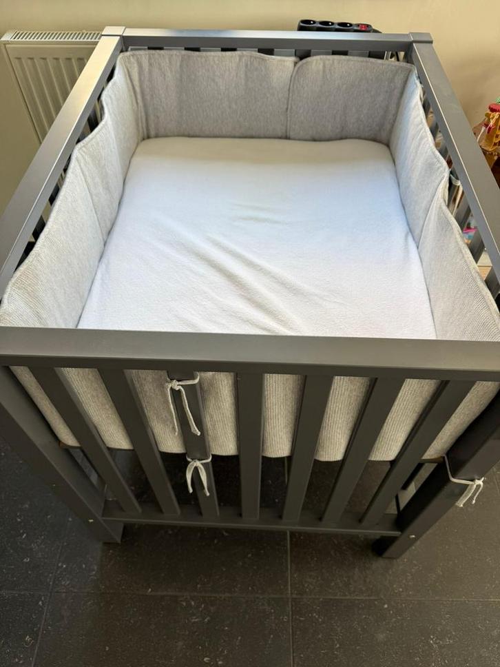 Baby park + Aerosleep topper + omranding + 2 overhoezen, Kinderen en Baby's, Babyparken, Gebruikt, Rechthoekig, In hoogte verstelbaar