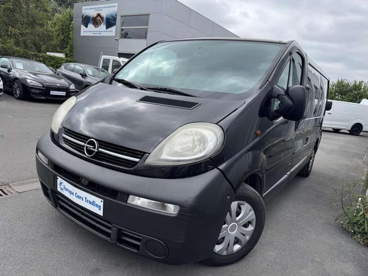 Opel Vivaro 2.5 DTI 135CH BVA DISTRIBUTION + ENTRETIEN OK GA, Auto's, Bestelwagens en Lichte vracht, Bedrijf, Te koop, ABS, Boordcomputer