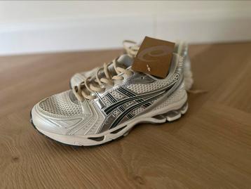 Asics gel kayano 14 NIEUW beschikbaar voor biedingen