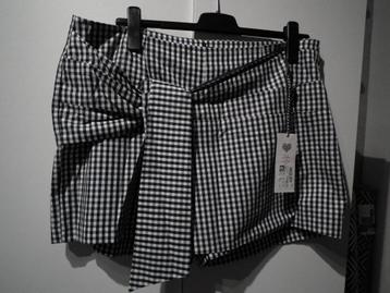 Geruite shorts voor dames. T. 48/50 (Studio Untold) Nieuw