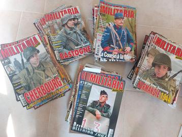Lot militaria magazine  beschikbaar voor biedingen