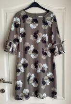 Kaki jurk met bloemenprint Atmos fashion (38), Kleding | Dames, Groen, Maat 38/40 (M), Ophalen of Verzenden, Zo goed als nieuw