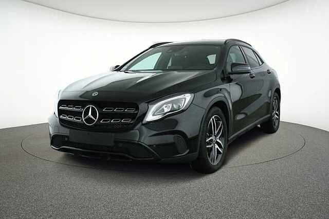 Mercedes-Benz GLA 180 Off-Roader, Auto's, Mercedes-Benz, Bedrijf, GLA, ABS, Airbags, Airconditioning, Centrale vergrendeling, Cruise Control