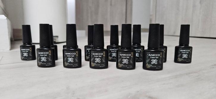 Set van 13 semi-permanente nagellakken die nooit zijn gebrui, Handtassen en Accessoires, Uiterlijk | Cosmetica en Make-up, Nieuw