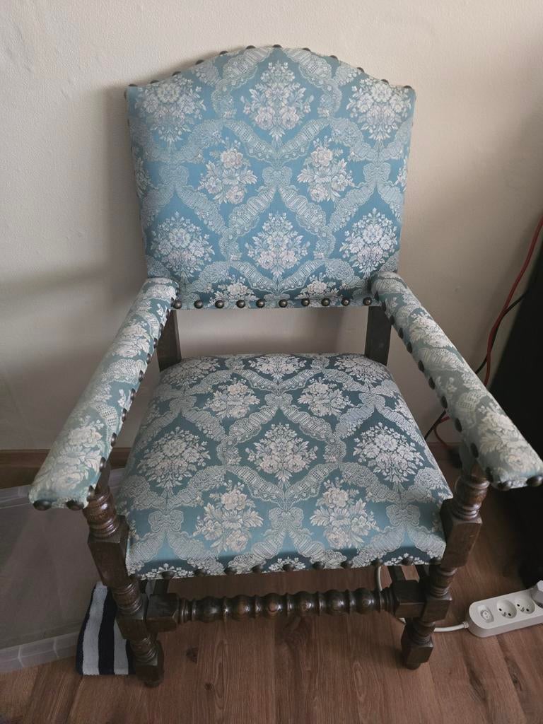 Antieke stoel, Ophalen