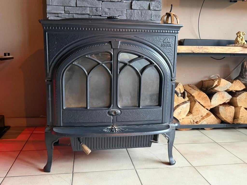 Jøtul F 600 gietijzeren houtkachel, Huis en Inrichting, Kachels, Ophalen, Houtkachel, Zo goed als nieuw, Vrijstaand