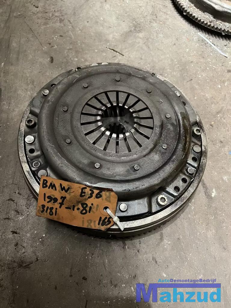 BMW 3 SERIE E36 1.8I Vliegwiel drukgroep 184E2, Petuelring 130
80788  Munich, DE, Info@bmw.de, Utilisé, BMW