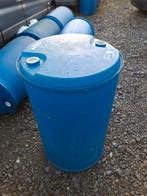Fût en plastique bleu, Enlèvement, Utilisé