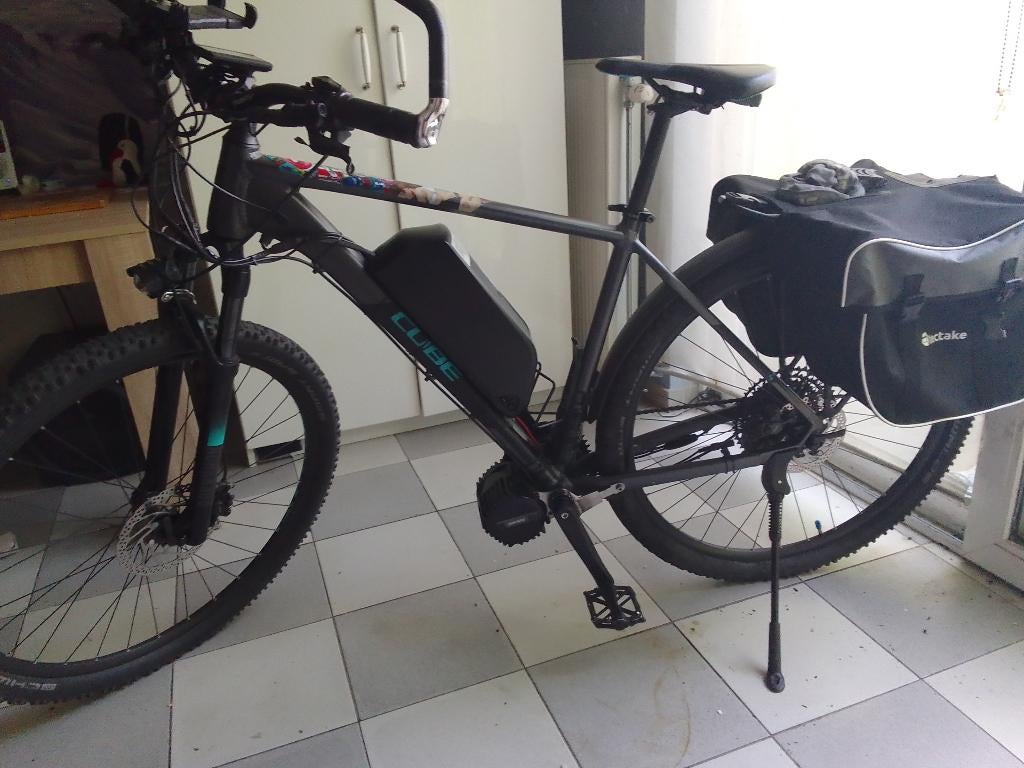 vtt electrique, Fietsen en Brommers, Elektrische fietsen, Zo goed als nieuw, Cube, 51 tot 55 cm, 50 km per accu of meer, Ophalen