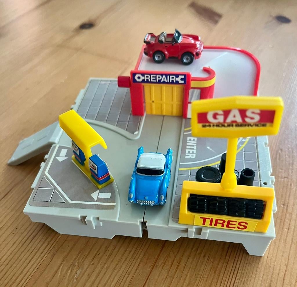 Vintage Galoob Micro Machines Service Station – jaren 80/90, Verzamelen, Speelgoed, Ophalen of Verzenden, Gebruikt