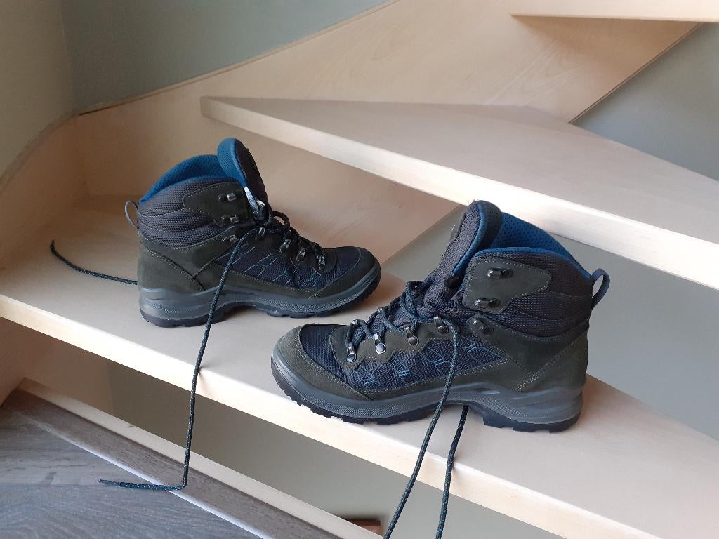 Lowa wandelschoenen - maat 41 (als nieuw), Ophalen of Verzenden, Zo goed als nieuw, Schoenen